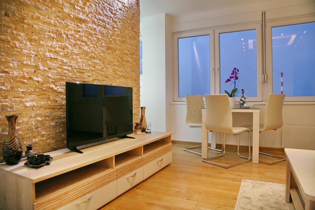 Apartment Queen'S Park Belgrade Exterior photo