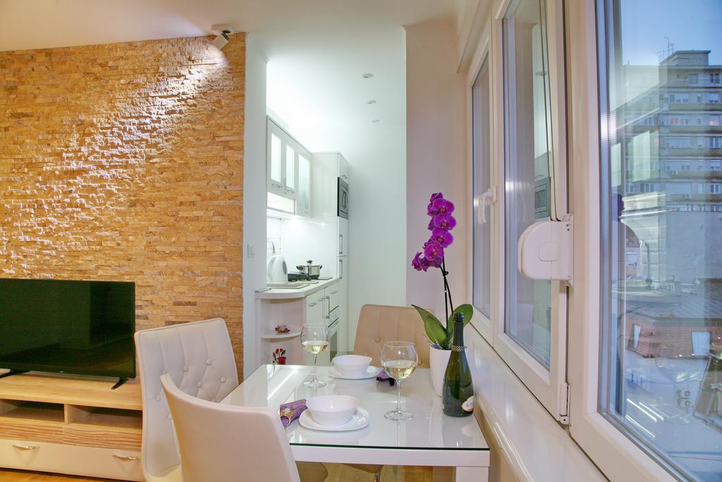 Apartment Queen'S Park Belgrade Exterior photo